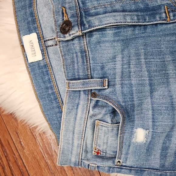 Hudson Jean's  Medium Wash Distressed Straight Leg - Picture 5 of 6